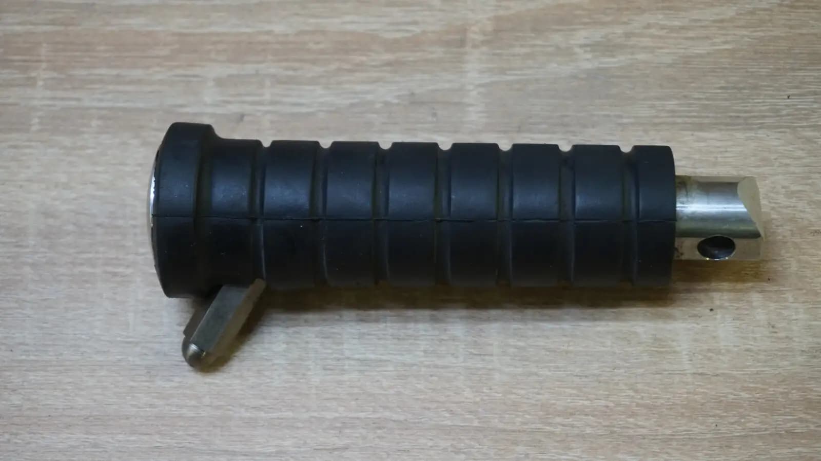 Harley Davidson Front Footpeg / pedal / peg